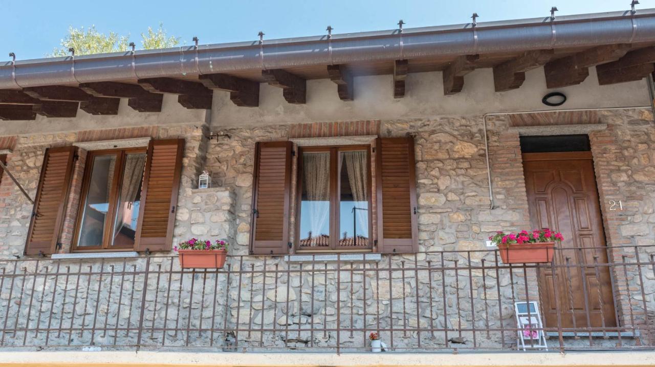B&B La Corte And Home Restaurant - Free Parking - 10 Minutes To The Lake And Centre Como Exterior foto