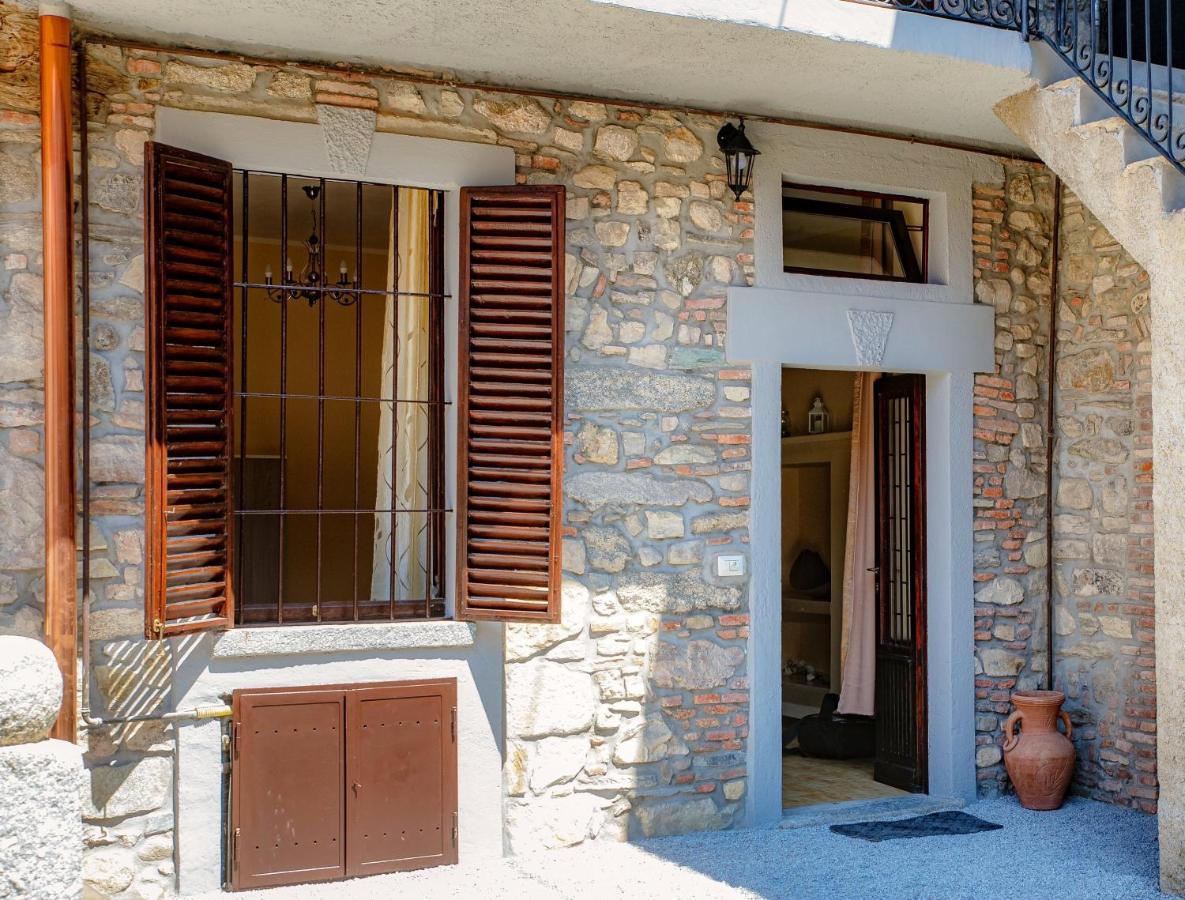 B&B La Corte And Home Restaurant - Free Parking - 10 Minutes To The Lake And Centre Como Exterior foto