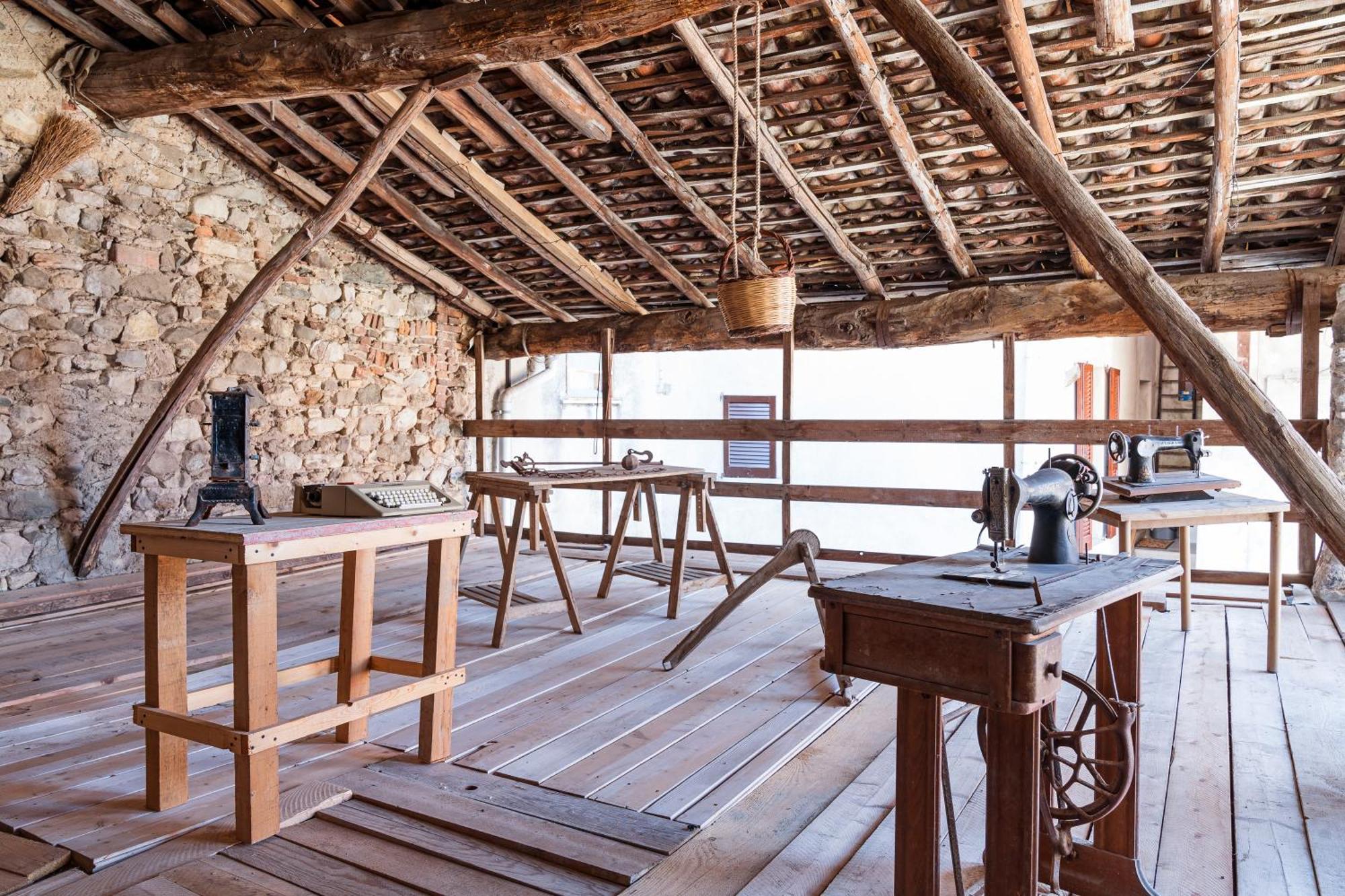 B&B La Corte And Home Restaurant - Free Parking - 10 Minutes To The Lake And Centre Tavernerio Exterior foto