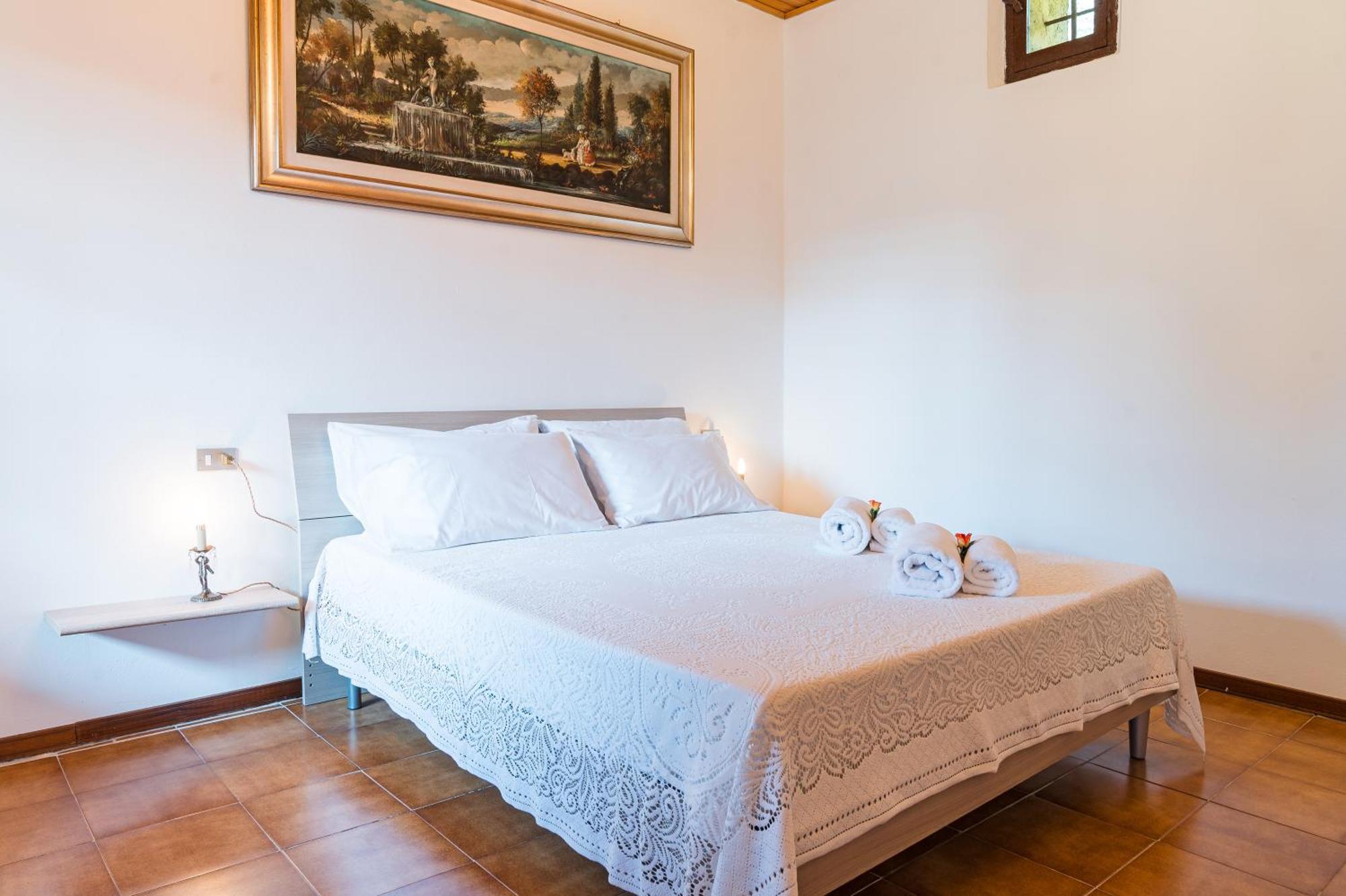 B&B La Corte And Home Restaurant - Free Parking - 10 Minutes To The Lake And Centre Tavernerio Exterior foto