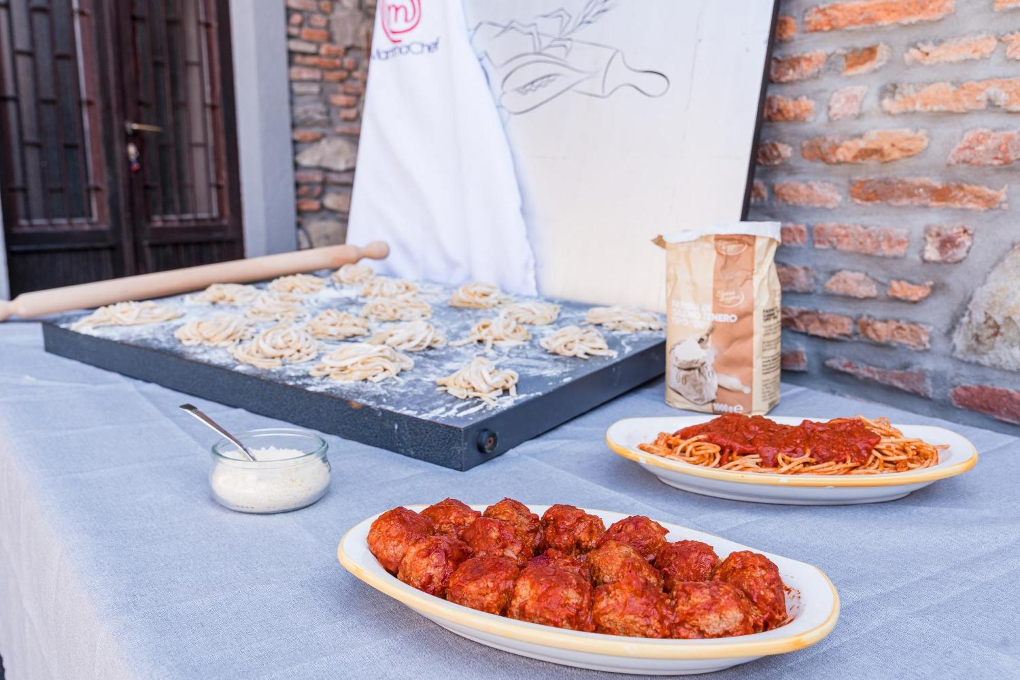 B&B La Corte And Home Restaurant - Free Parking - 10 Minutes To The Lake And Centre Como Exterior foto