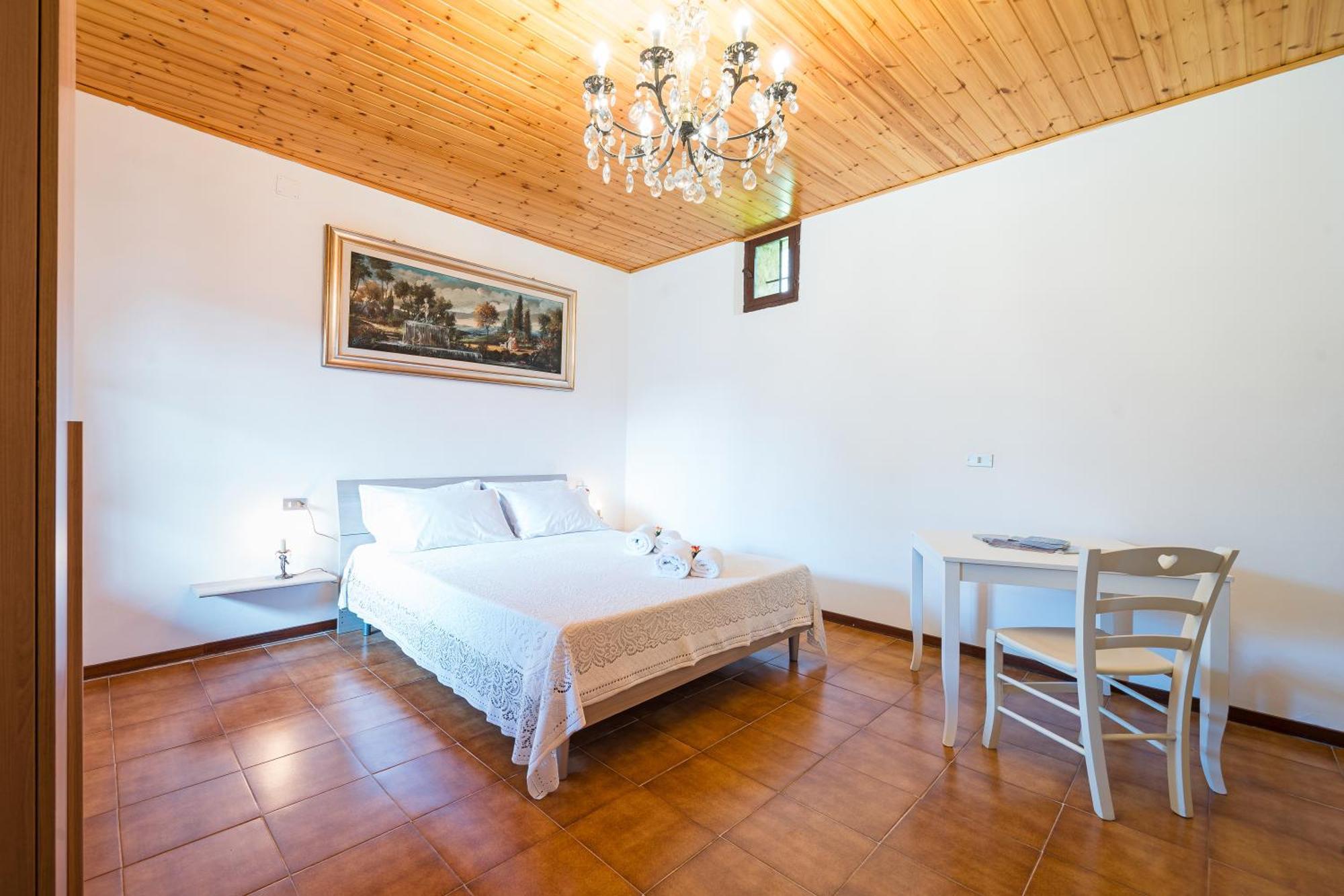 B&B La Corte And Home Restaurant - Free Parking - 10 Minutes To The Lake And Centre Tavernerio Exterior foto